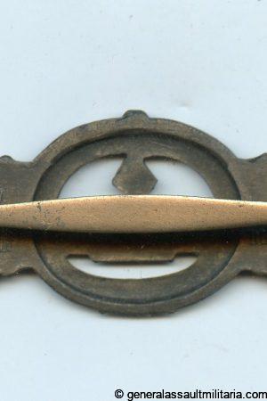 Kriegsmarine U-boat clasp in bronze 1st pattern - Schwerin, Berlin