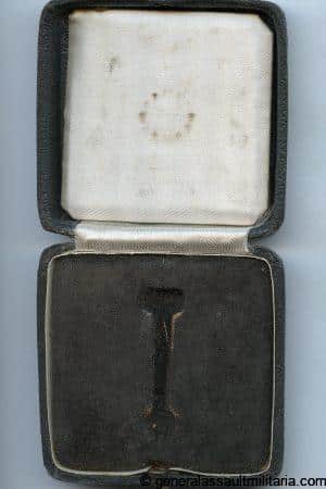War merit cross first class case