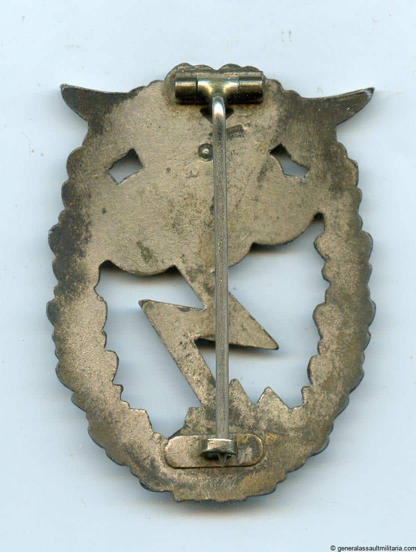 Luftwaffe ground assault badge - C.E. Juncker, Berlin