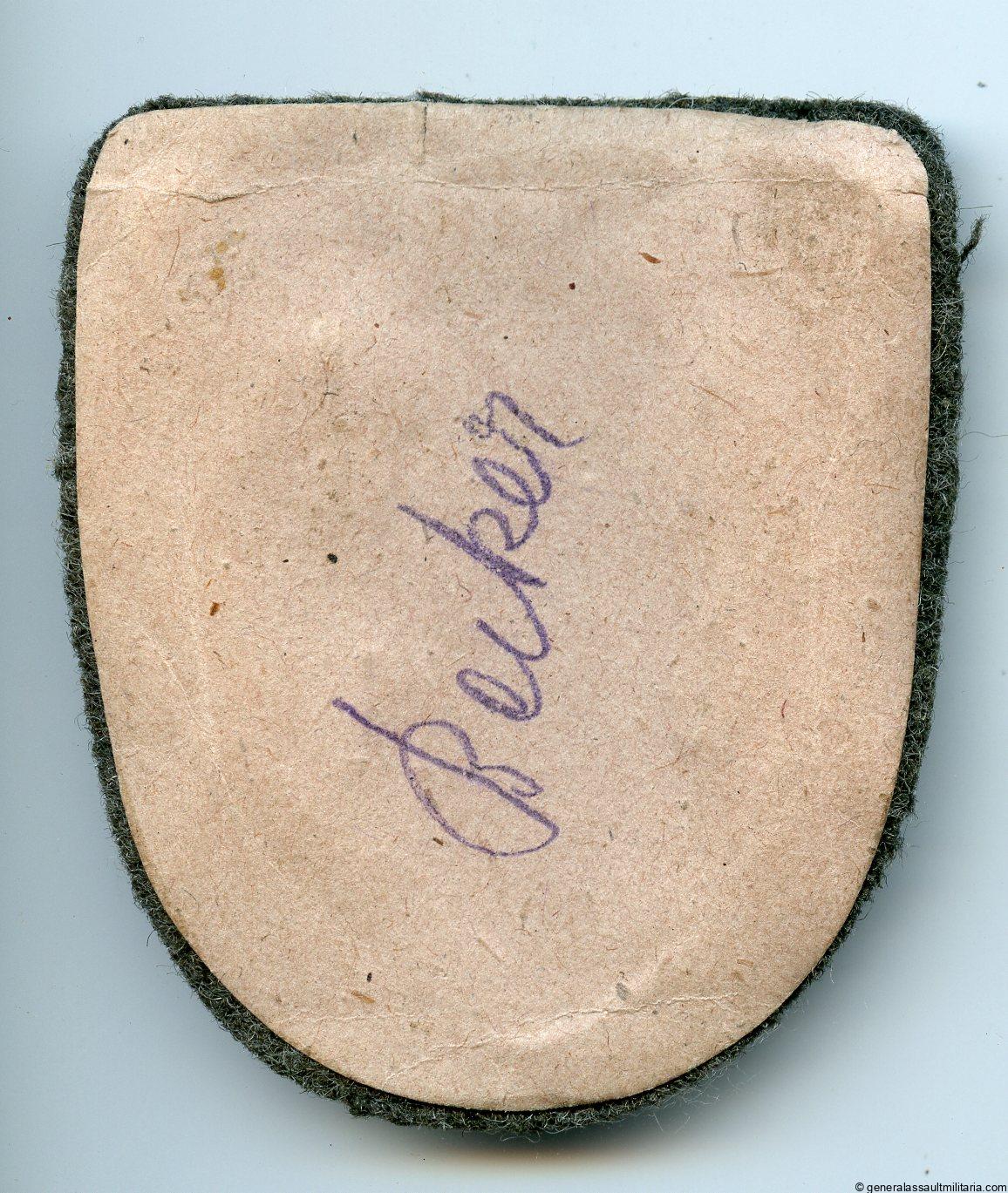Krim shield on heer cloth - Type 3.5