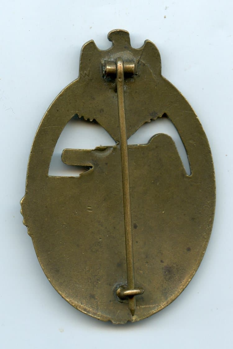 Panzer assault badge in bronze – Karl Wurster, Markneukirchen