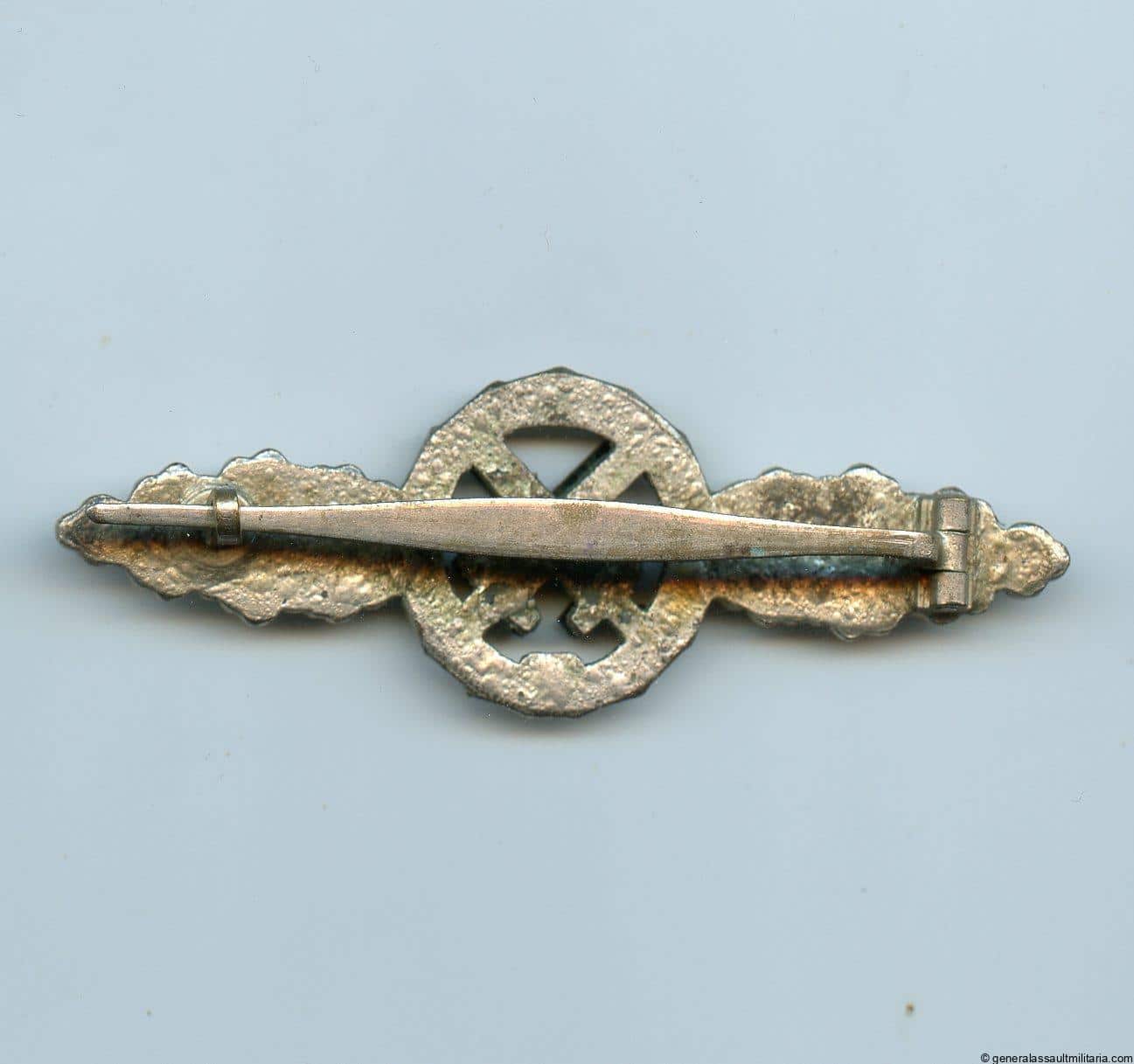 Luftwaffe Air-to-Ground support clasp in silver - C.E. Juncker, Berlin