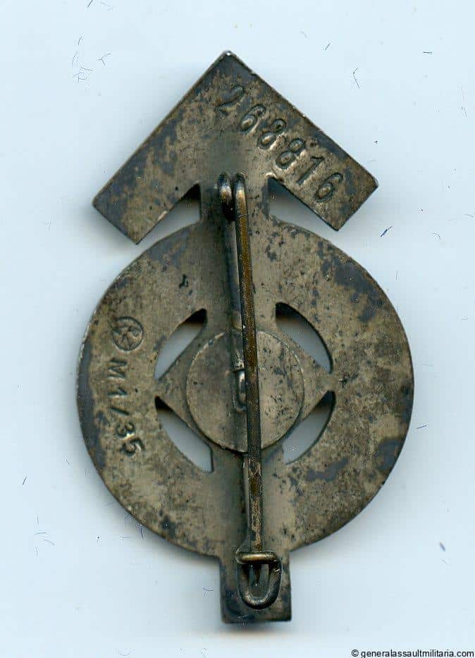 Hitler youth proficiency badge in silver – RZM M1/35 Wächtler & Lange, Mittweida