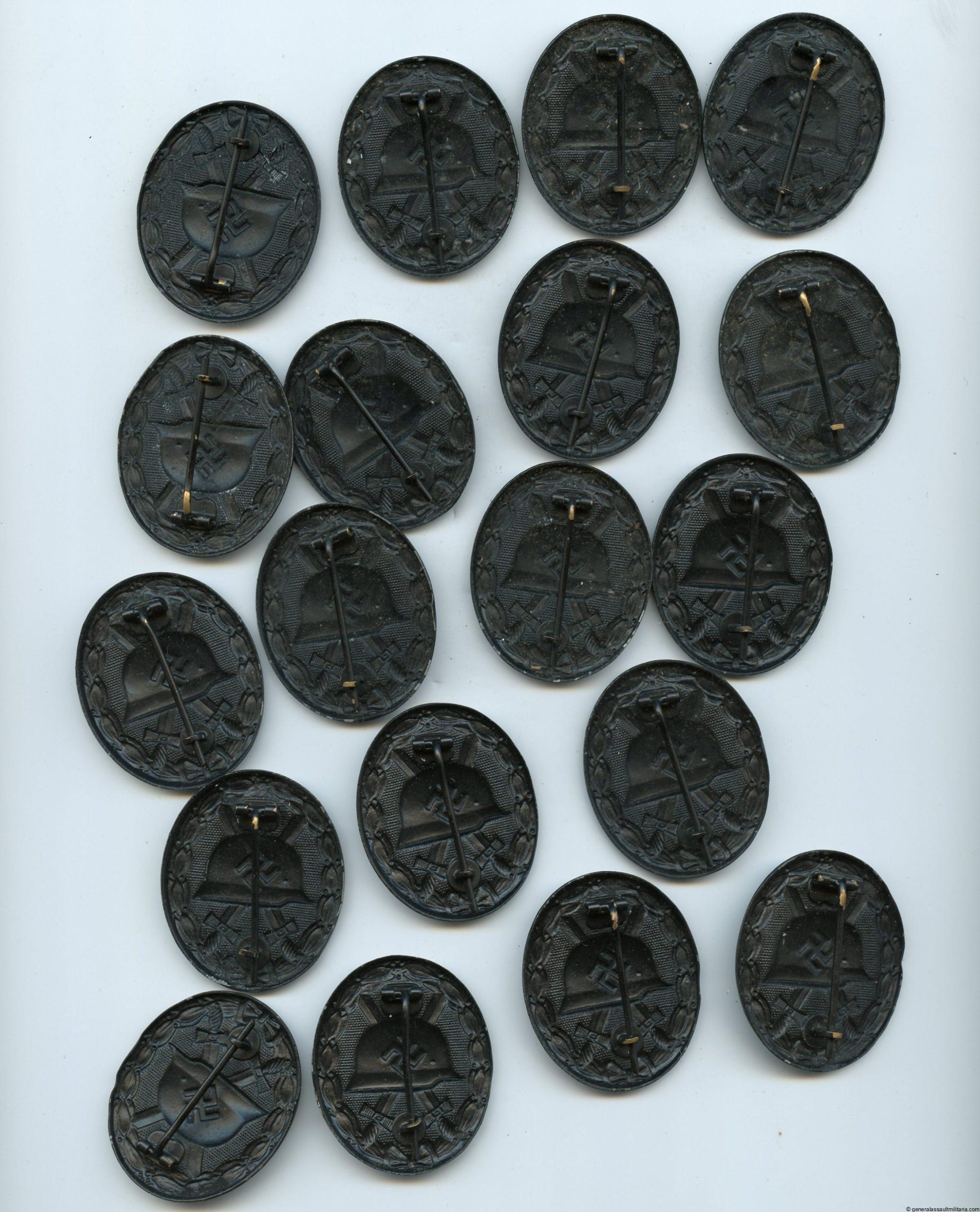 Wound badge in black - Deschler & Sohn, München