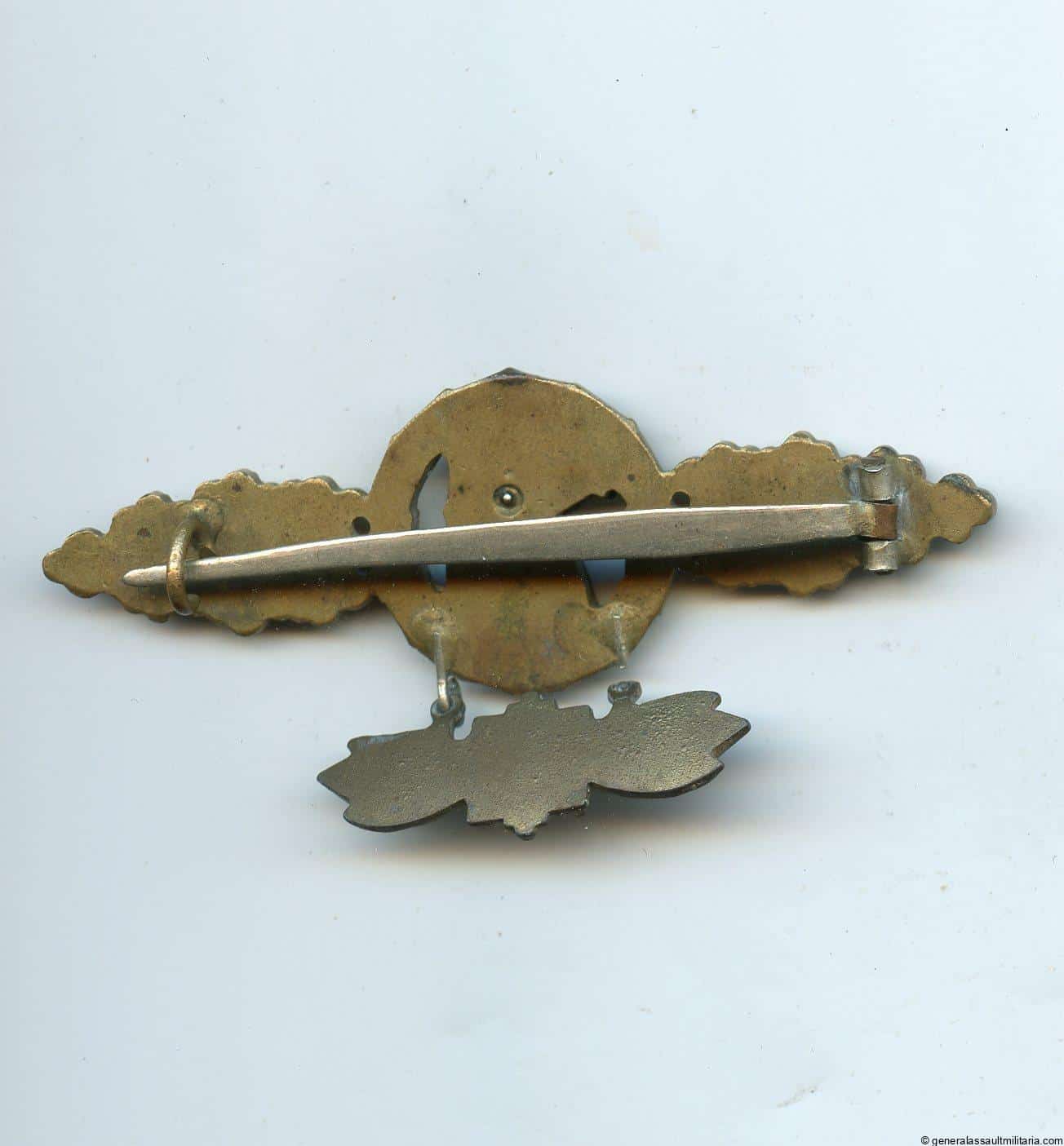 Luftwaffe Recon clasp in gold with hanger - C.E. Juncker, Berlin