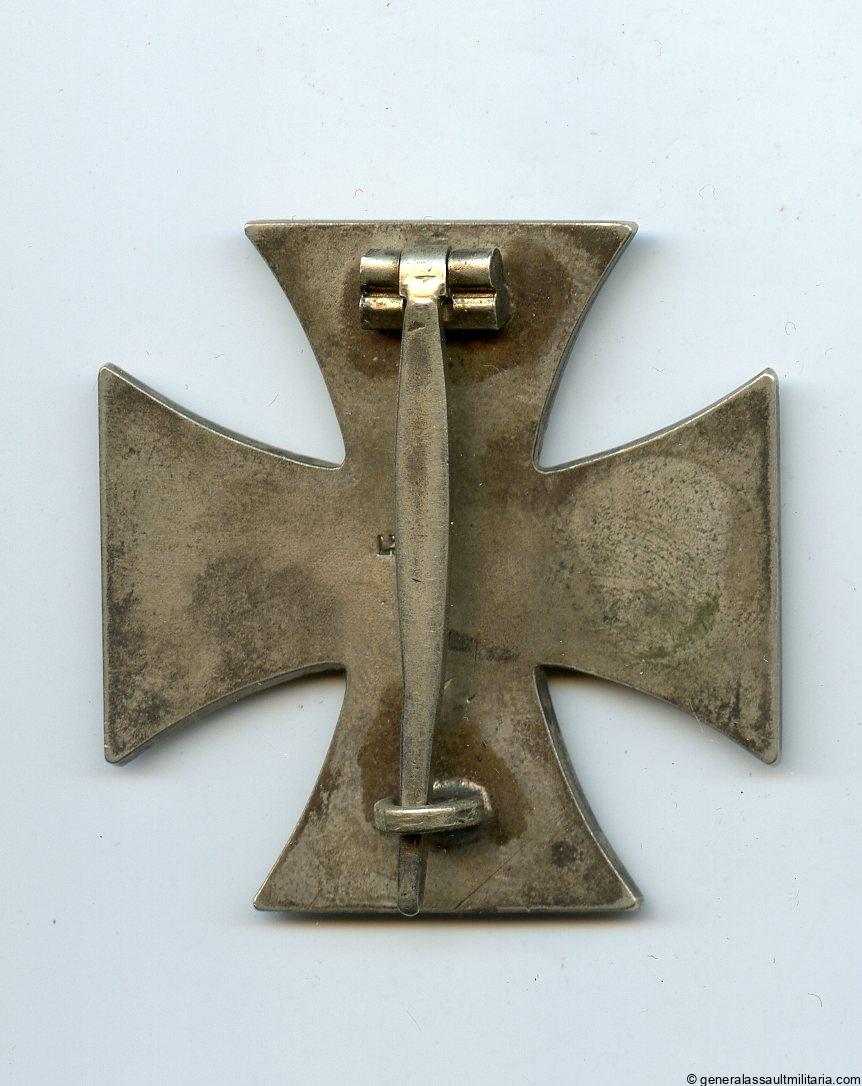 Iron cross 1st class - L/12 C.E. Juncker, Berlin