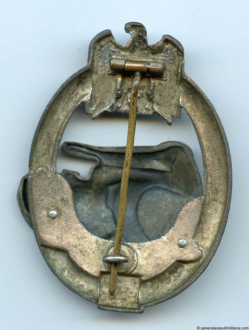 Panzer assault badge numbered 25 - C.E. Juncker, Berlin