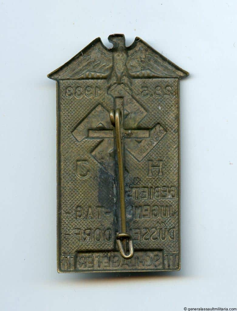 Hitler youth 1933 Schlageter tinnie