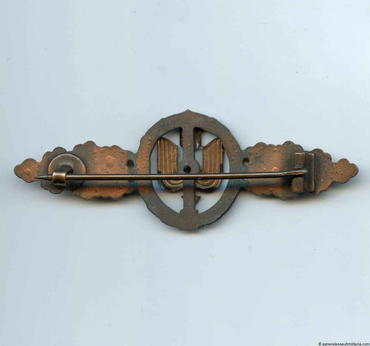 Long range night fighter in bronze - Rudolf Souval, Wien