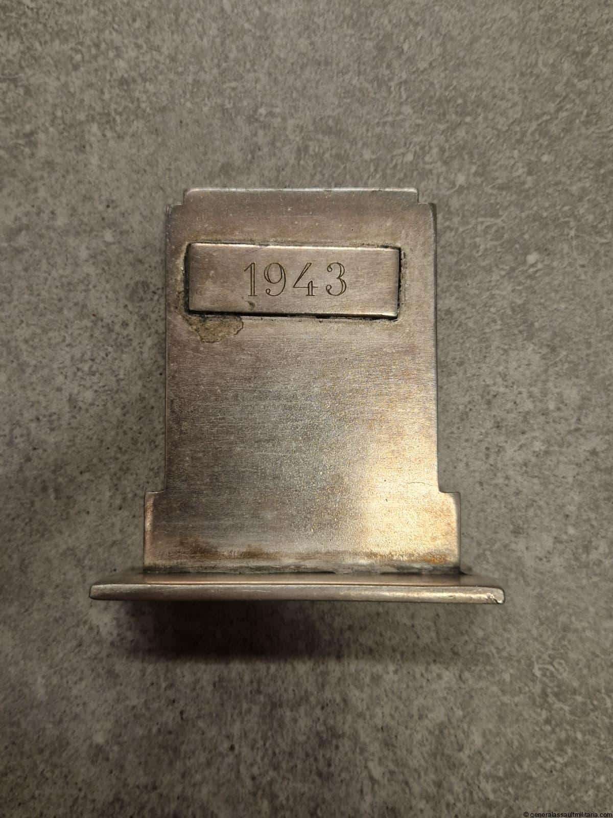 Kuban Finnish paper weight