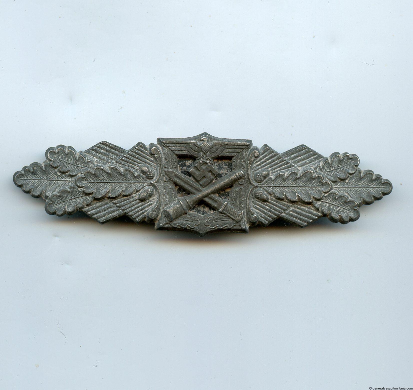 Close combat clasp in silver - Funke & Brünninghaus, Lüdenscheid