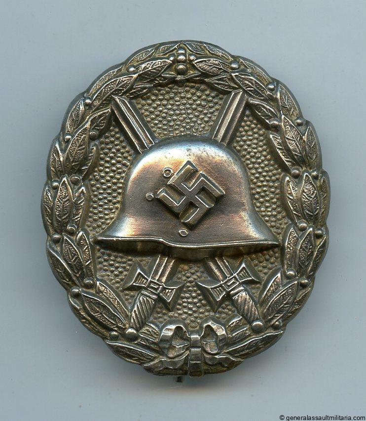1st Pat. wound badge in silver