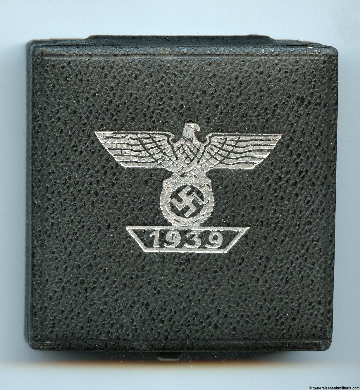 Case for a iron cross 1st class repeat clasp – Pforzheim case