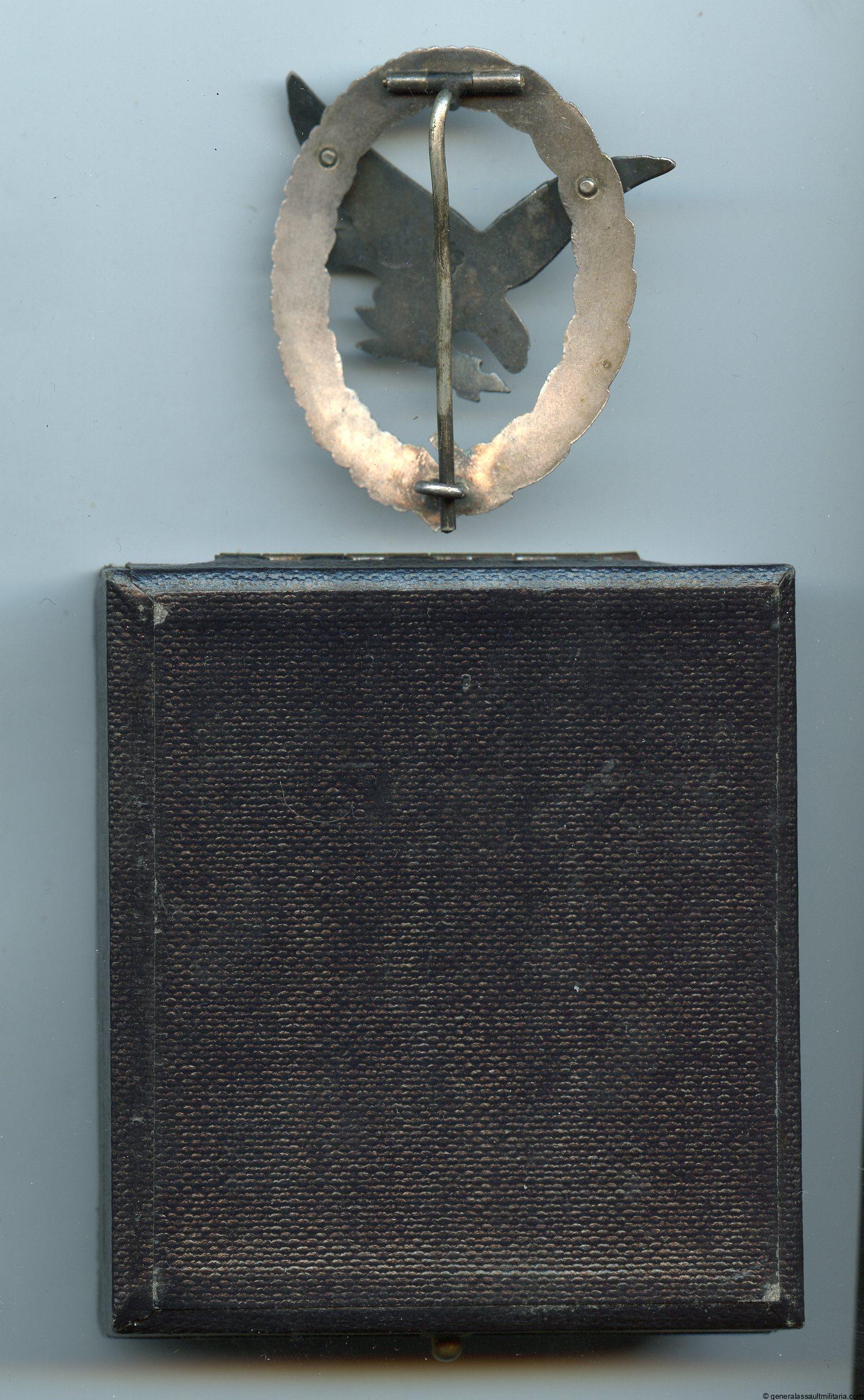Luftwaffe Air gunner radio operator badge cased - Brüder Schneider, Wien