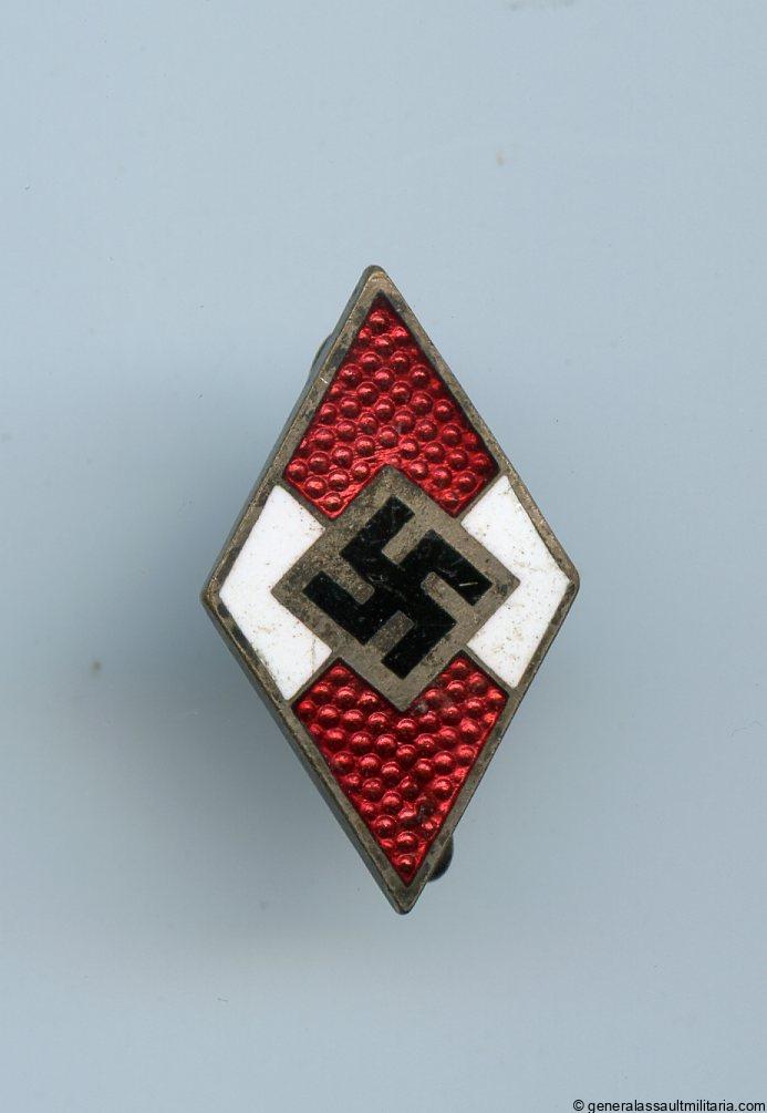 Hitler youth membership badge - RZM M1/34.