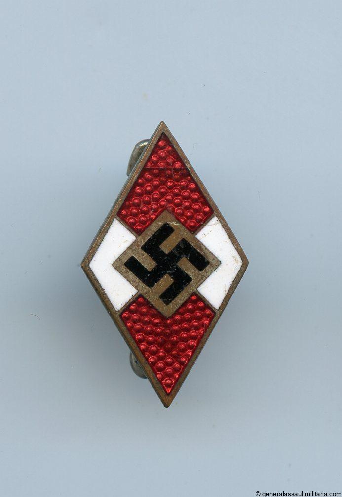 Hitler youth membership badge - RZM M1/128