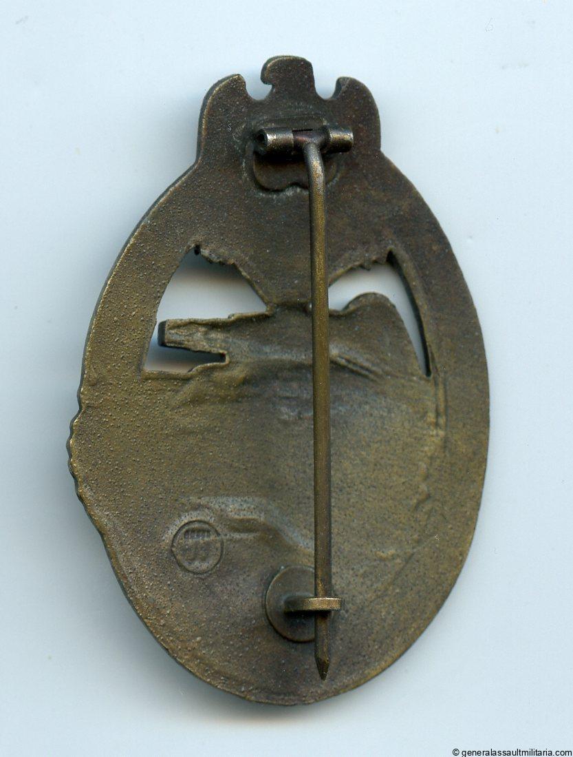 Panzer assault badge in bronze – E. Ferdinand Wiedmann, Frankfurt