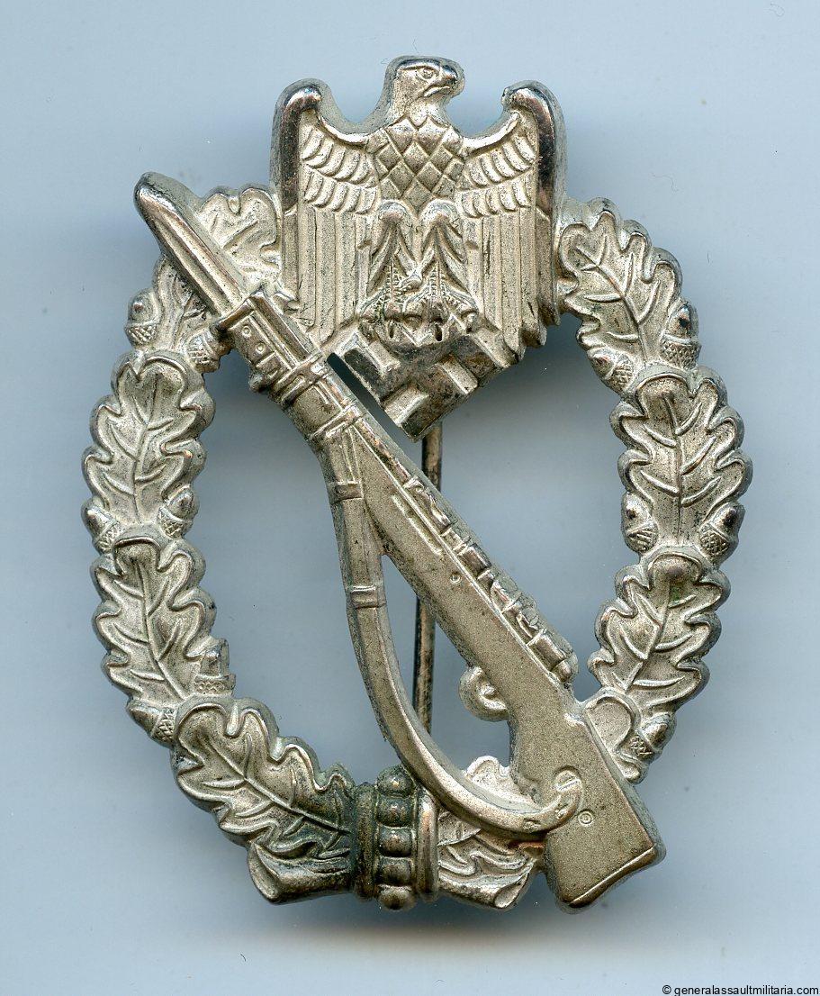 Infantry assault badge in silver - Type 1 Wilhelm Deumer, Lüdenscheid