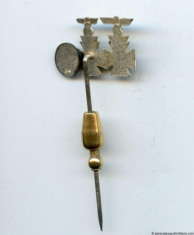 Iron crosses with repeat clasps stick pin