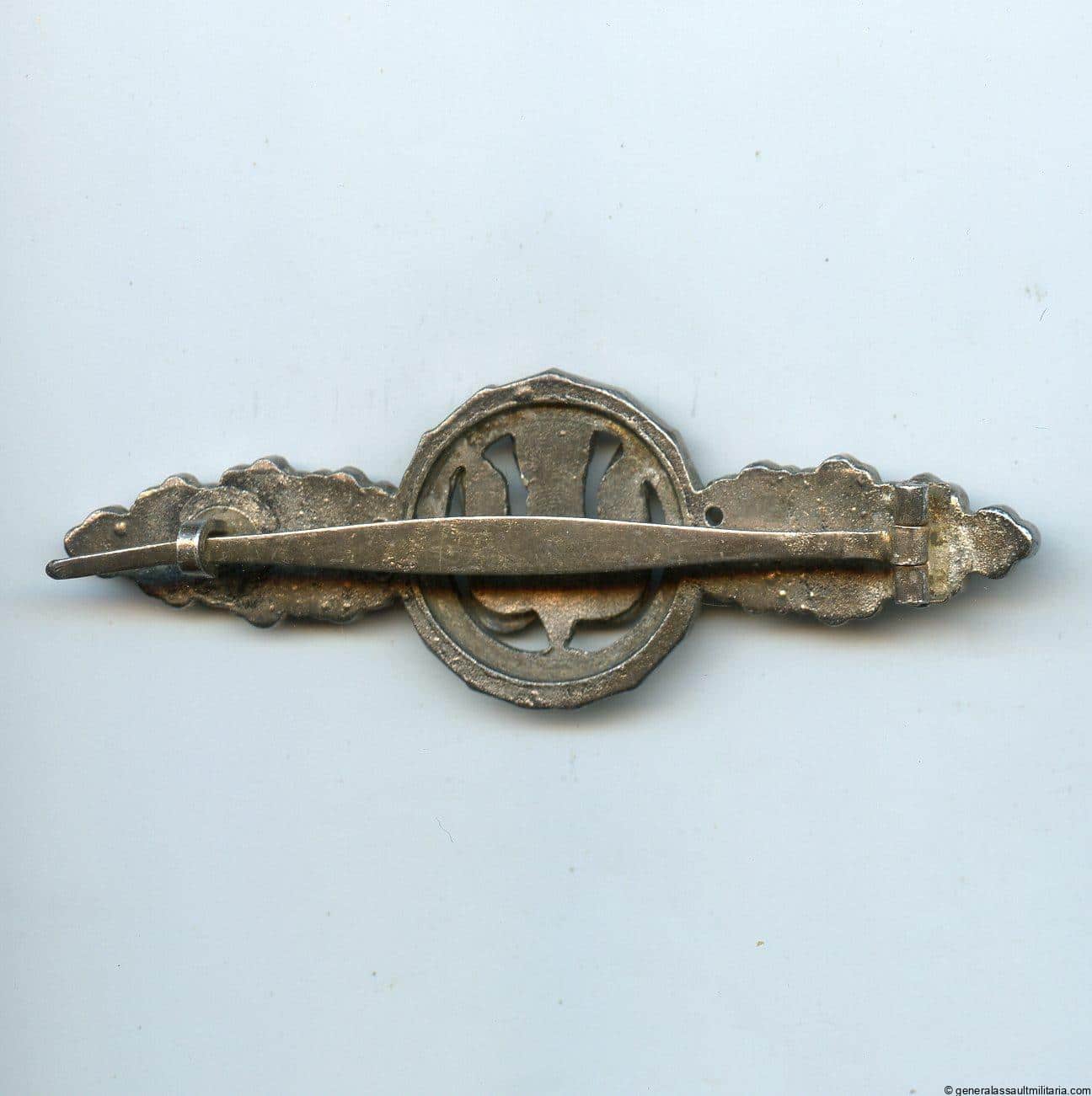 Luftwaffe bomber clasp in silver - C.E. Juncker, Berlin