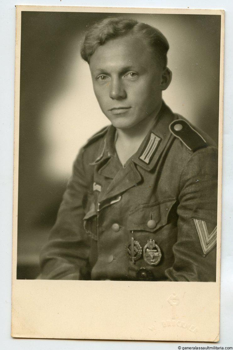 Heer panzer portrait with PAB
