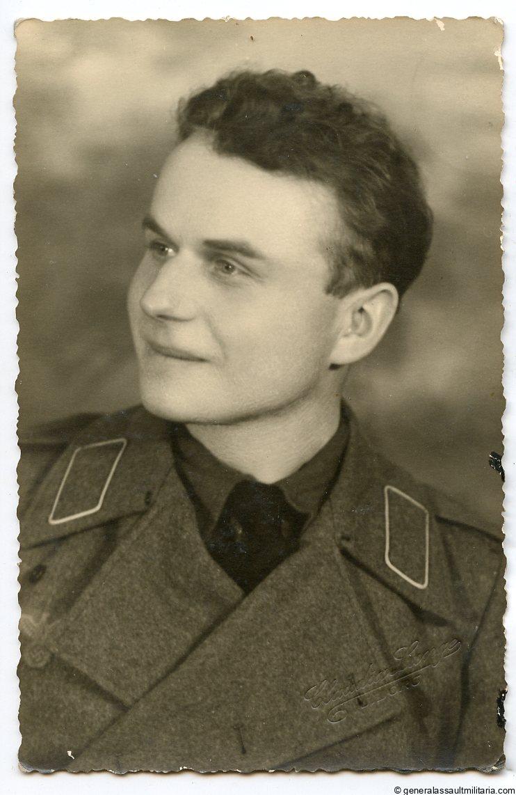 Heer Stug wrap portrait