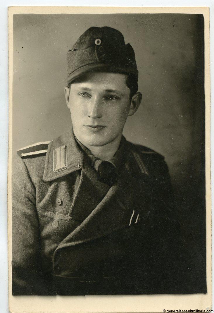 Heer Stug wrap portrait