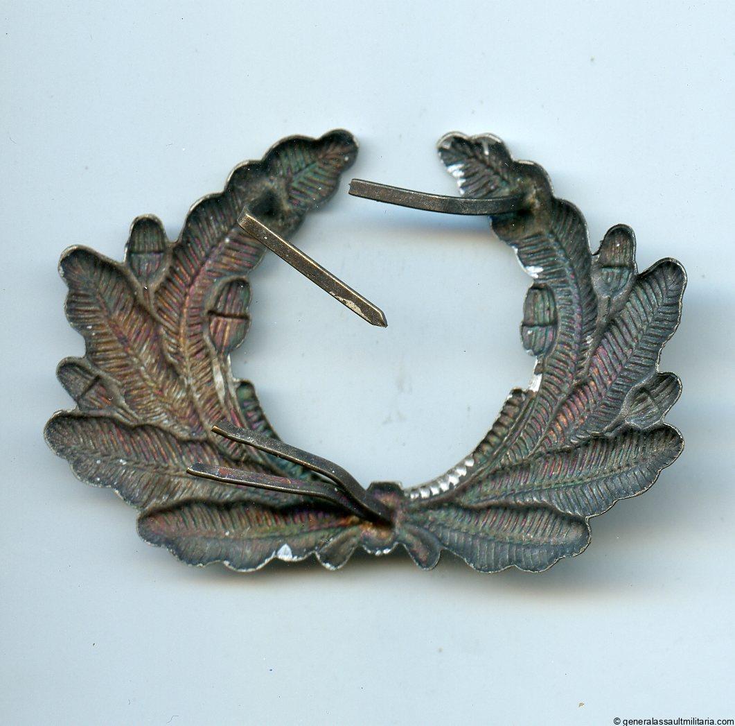 Reichwehr tombac/nickel silver cap wreath