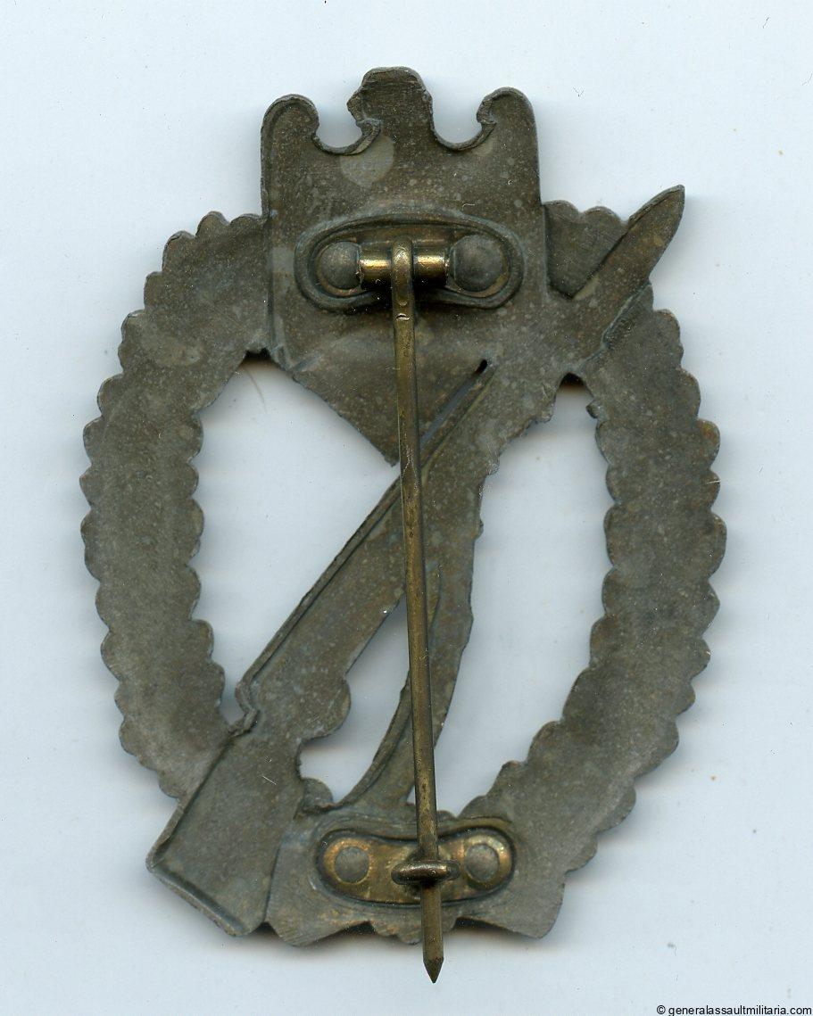 Infantry assault badge in bronze - "4 rivet"