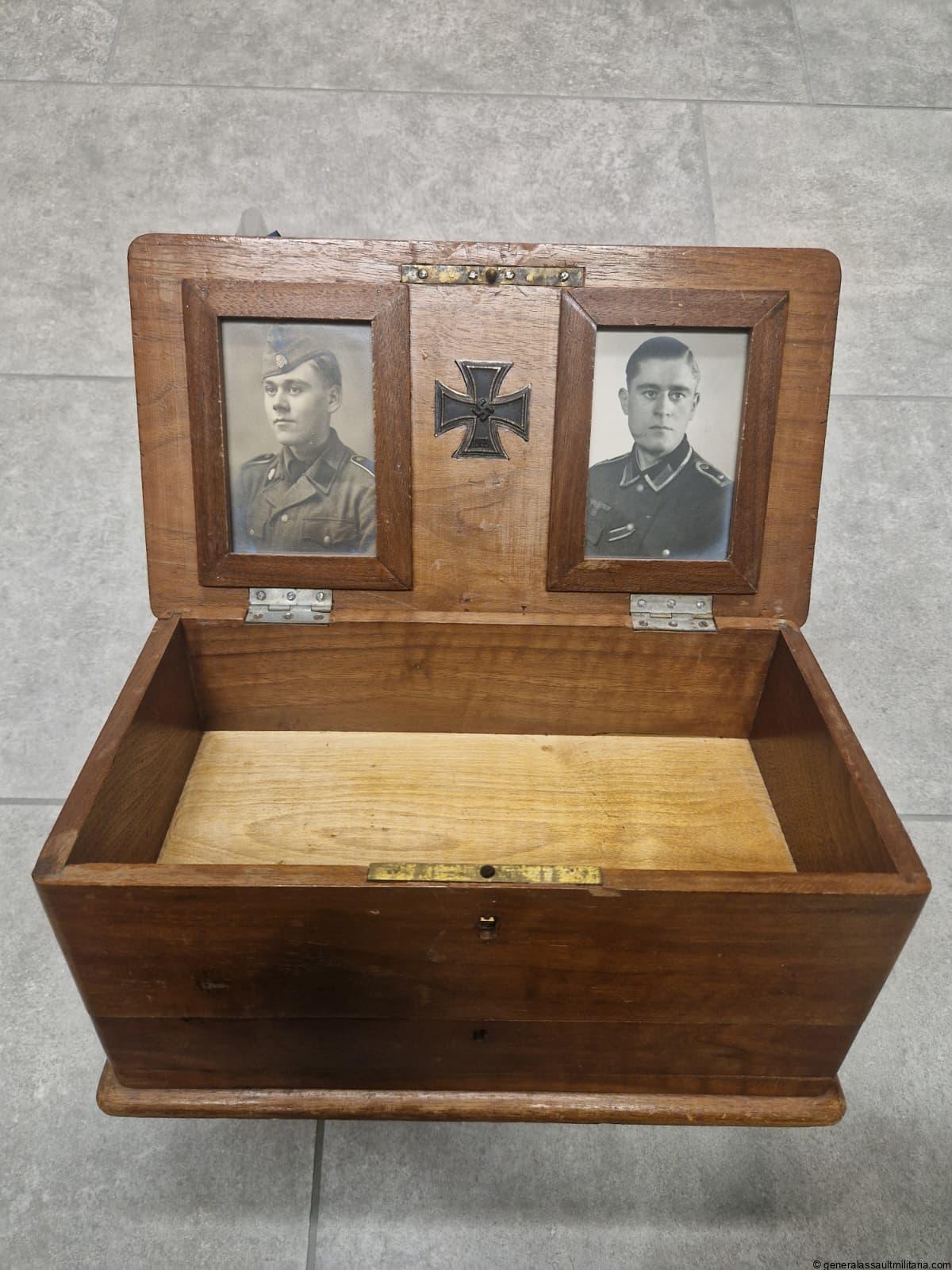 Remembrance box Heer + Totenkopf with 800 Juncker EK1