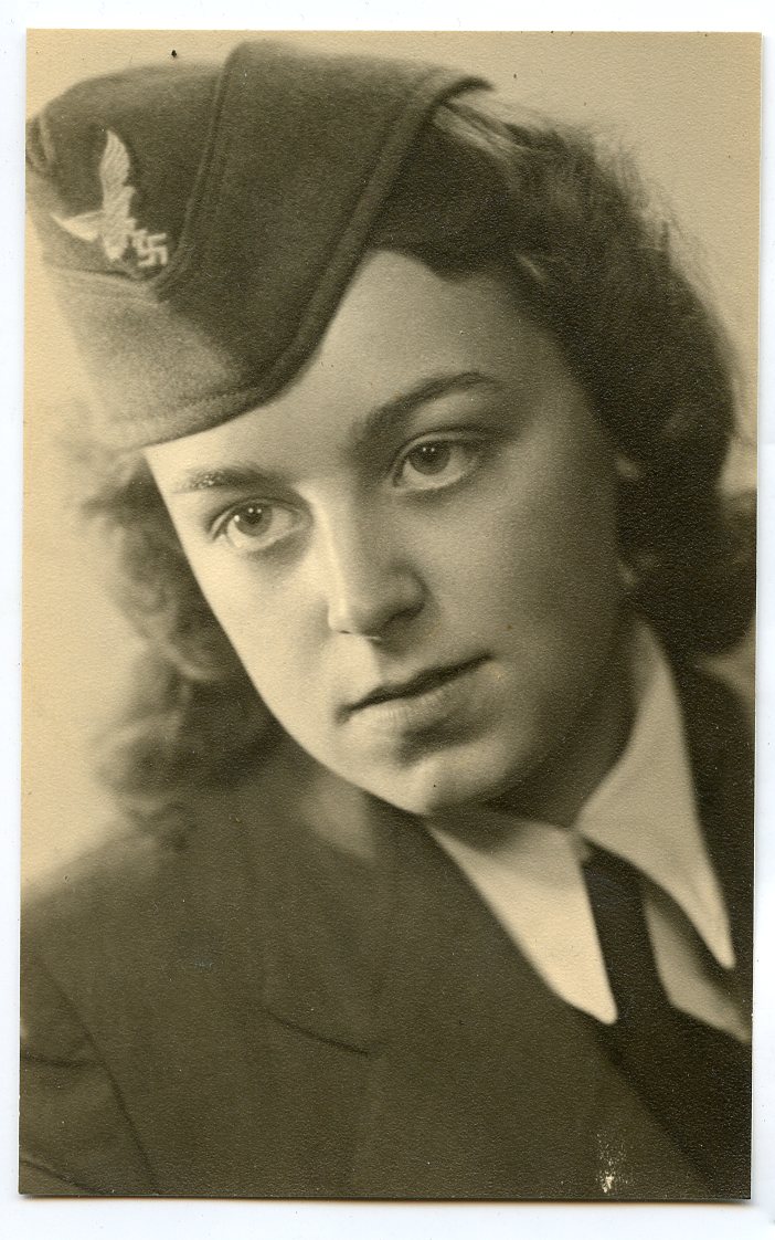 Luftwaffe Helferin photo Apeldoorn
