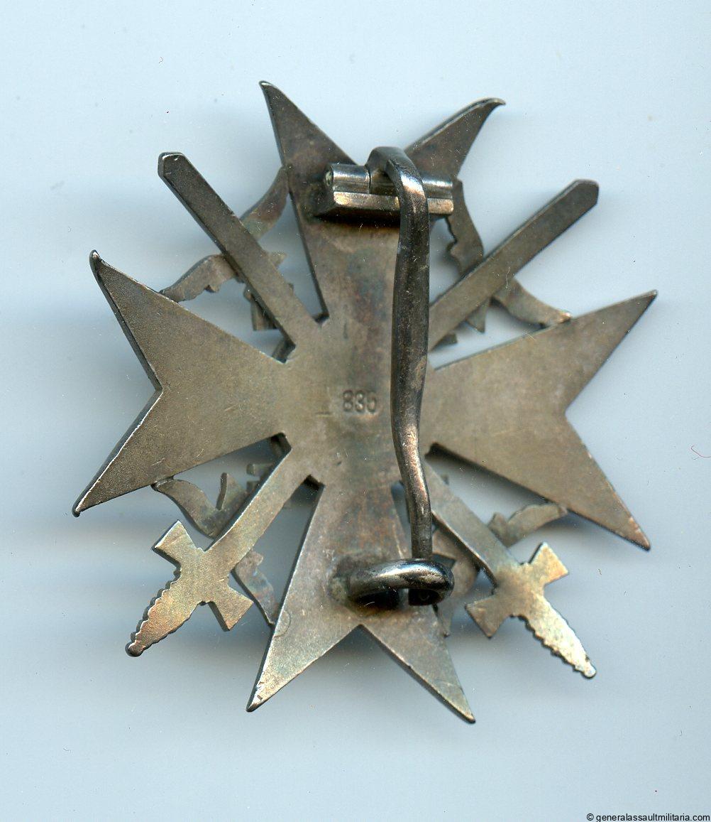 Spanish cross in silver with swords 835 – Wilhelm Deumer, Lüdenscheid