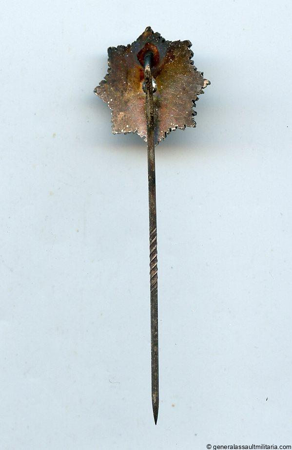 16mm German cross in gold stick pin
