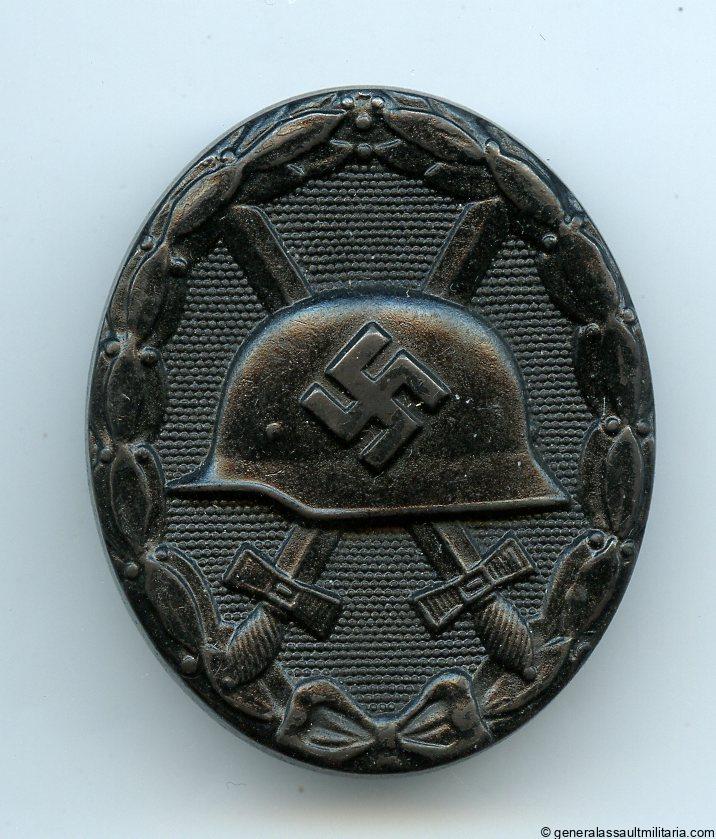 Wound badge in black – MM26 B.H. Mayer, Pforzheim