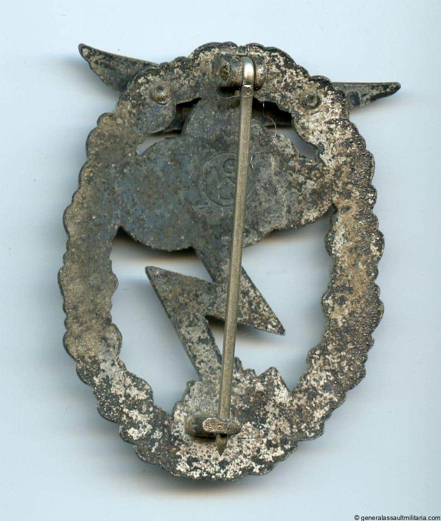 Luftwaffe ground assault badge – Gebrüder Wegerhoff, Lüdenscheid