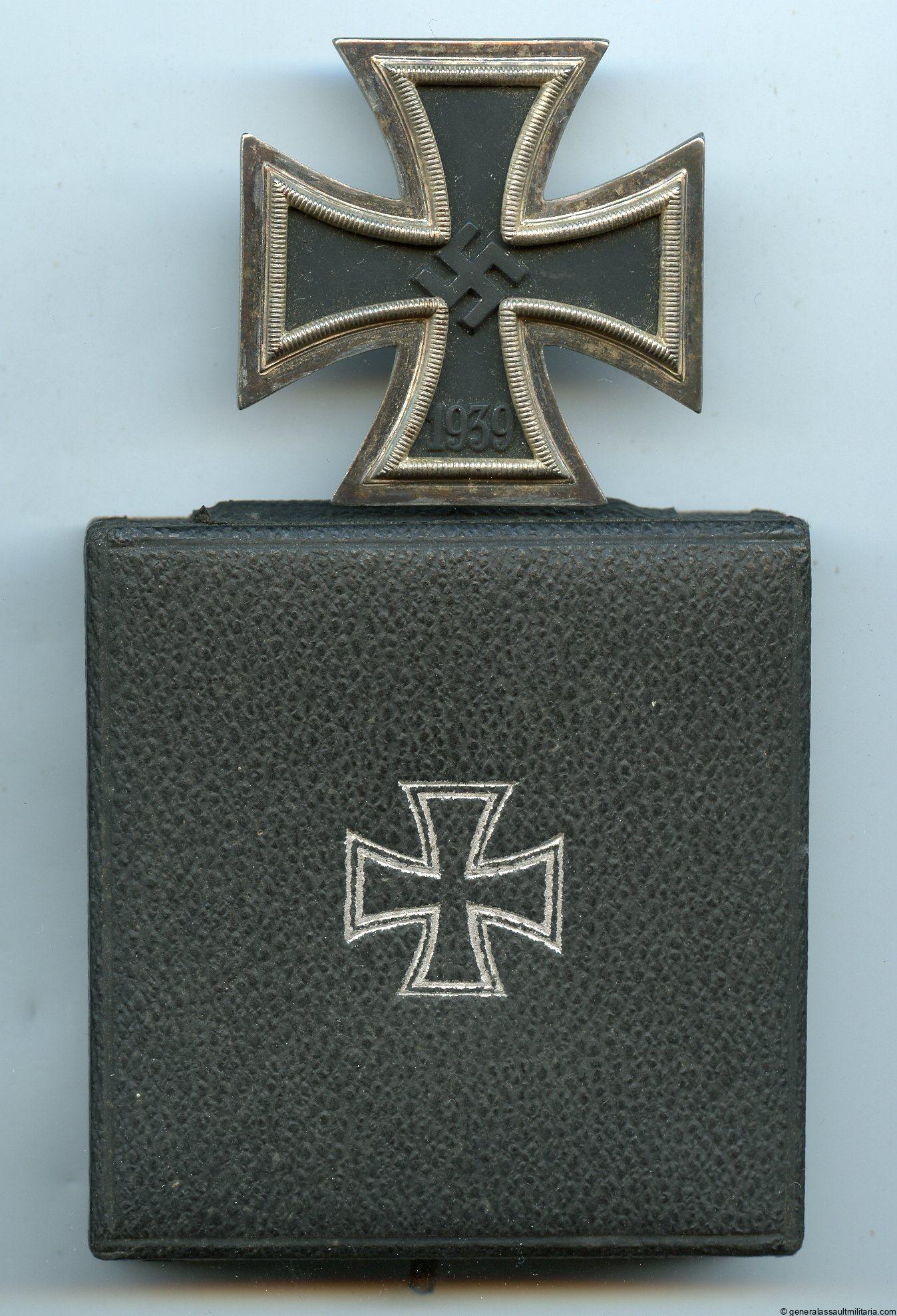 Iron cross 1st class cased - UM24 Arbeitsgemeinschaft Hanau