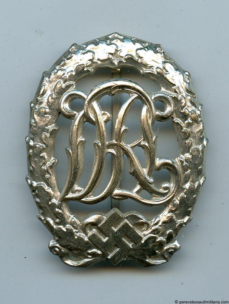 DRL sports badge in silver – H. Wernstein, Jena