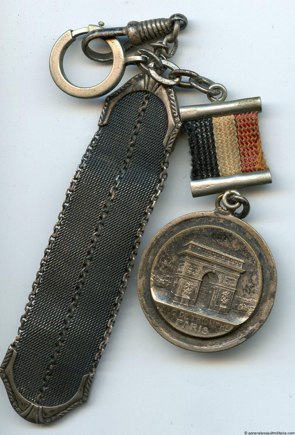 Paris occupation souvenir hanger